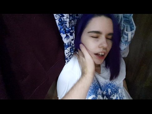 ❤️ Nire ahizpa armairuan aurkitu eta lagundu zion esperma ☑ Porno ederra %eu.downloadassertion.topan ❌️
