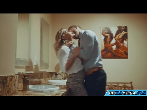 ❤️ Ilehoria busti batek komun publiko batean seduzitzen zaituenean ☑ Porno ederra %eu.downloadassertion.topan ❌️